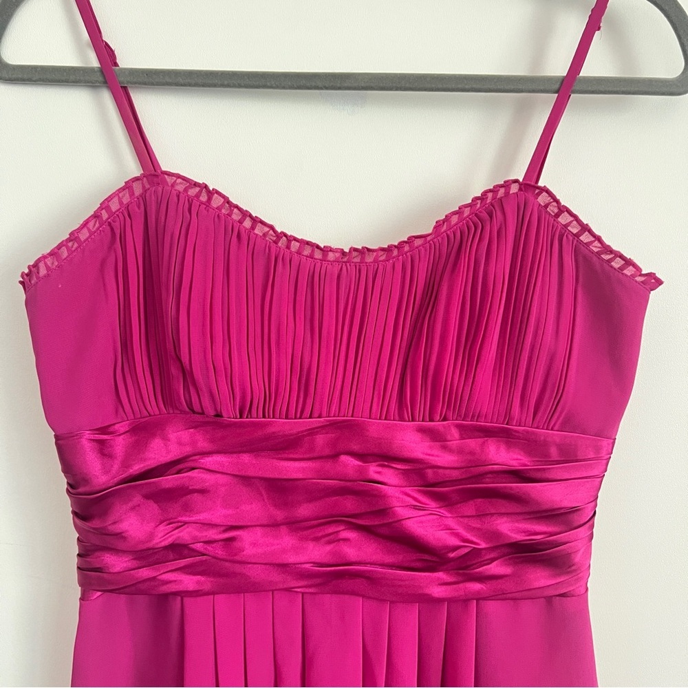 Democracy Fuchsia Chiffon Pleated Cocktail Dress Empire Waist Party Dress Size 6 - Picture 3 of 11